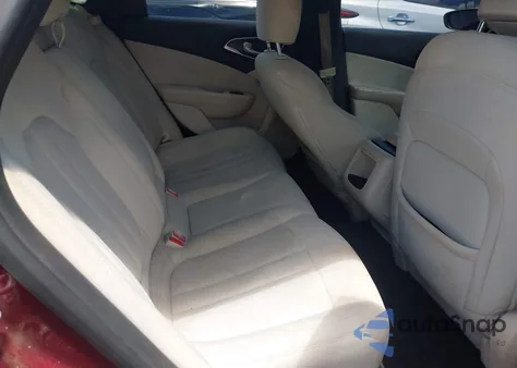 2015 Chrysler 200 Limited z USA, uszkodzony, nr VIN 1C3CCCAB9FN674850